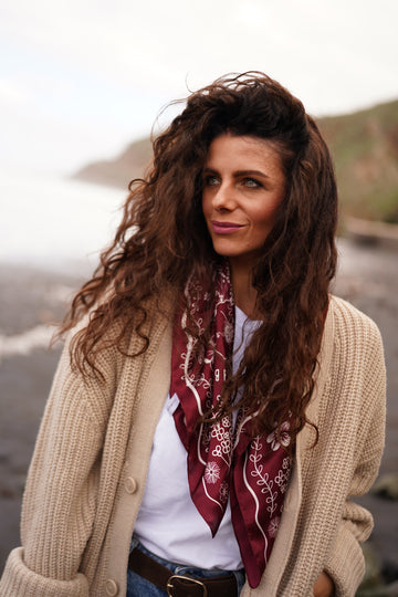 Jedwabna APASZKA BORDO